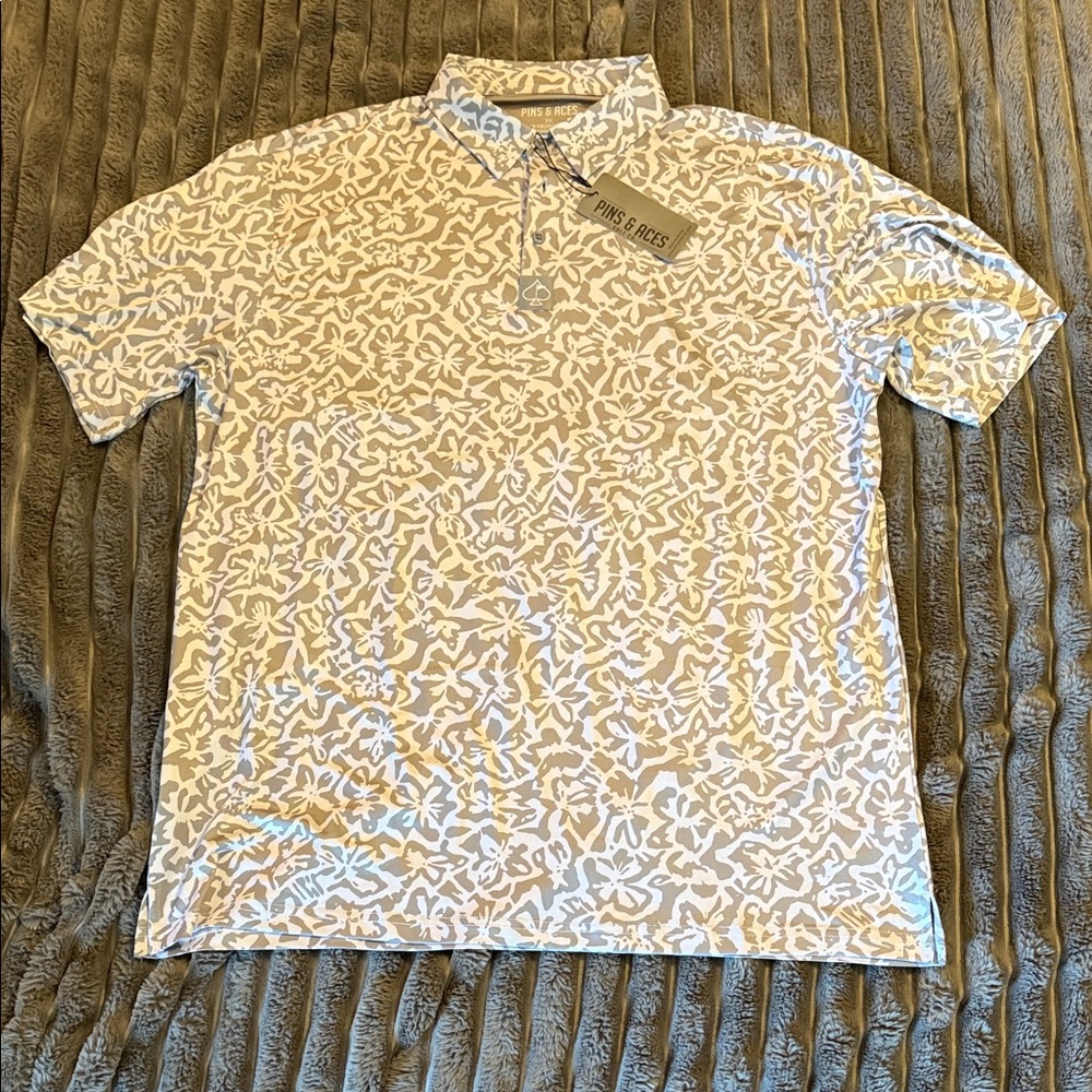 Pins & Aces Men's Floral Polo - Gray and White